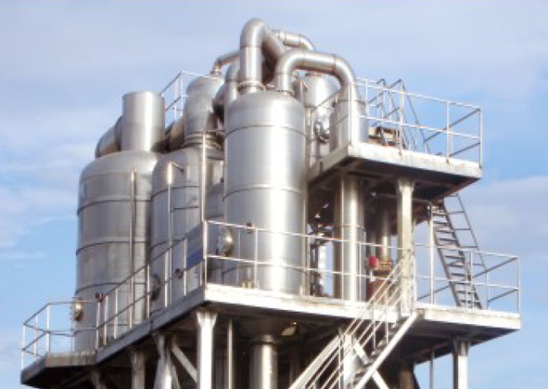 Evaporator cu vid cu circulație externă forțată